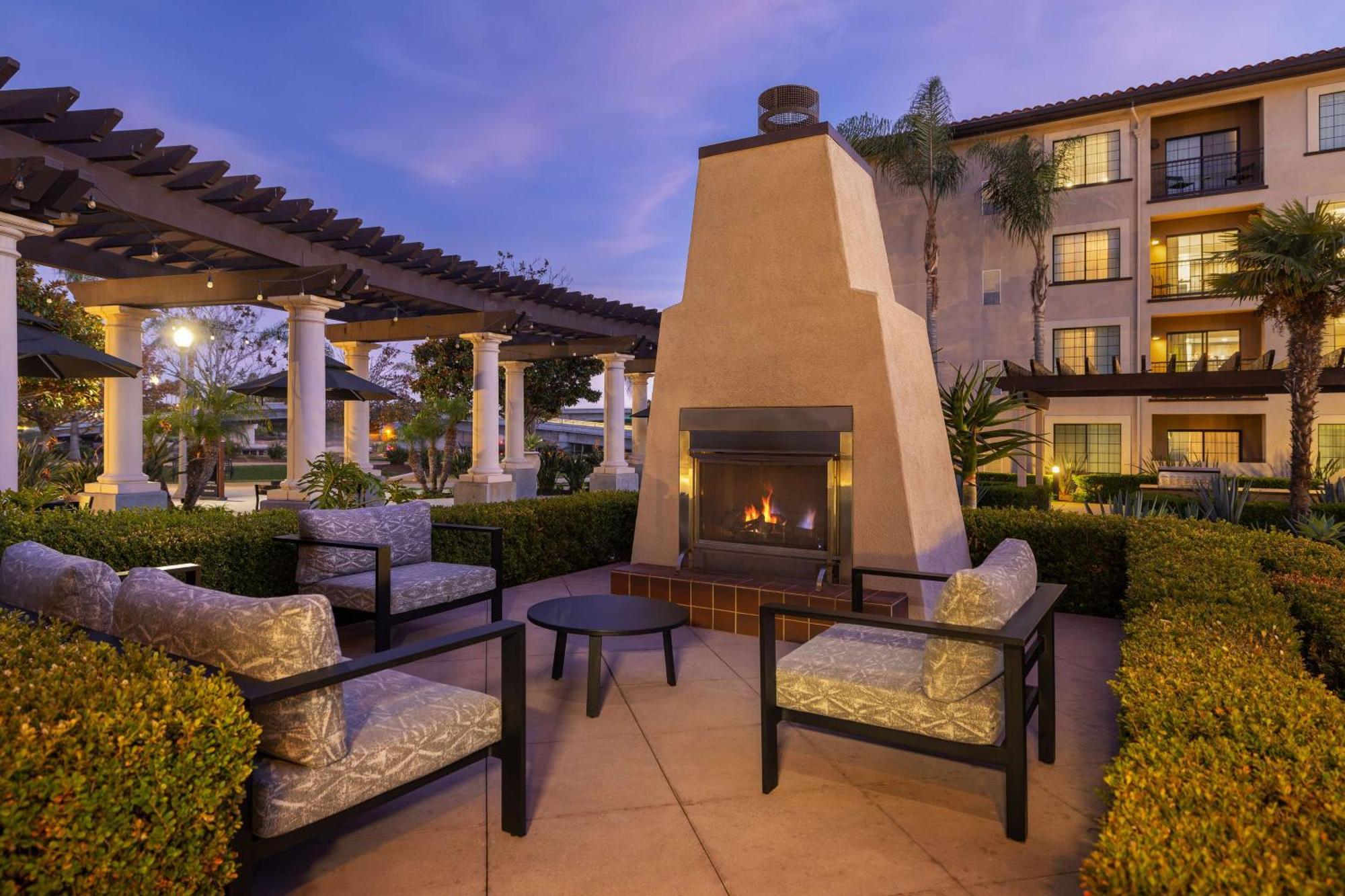 Homewood Suites By Hilton San Diego Airport-Liberty Station Екстер'єр фото