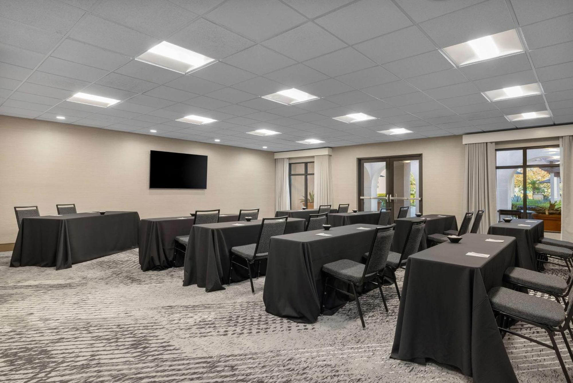 Homewood Suites By Hilton San Diego Airport-Liberty Station Екстер'єр фото